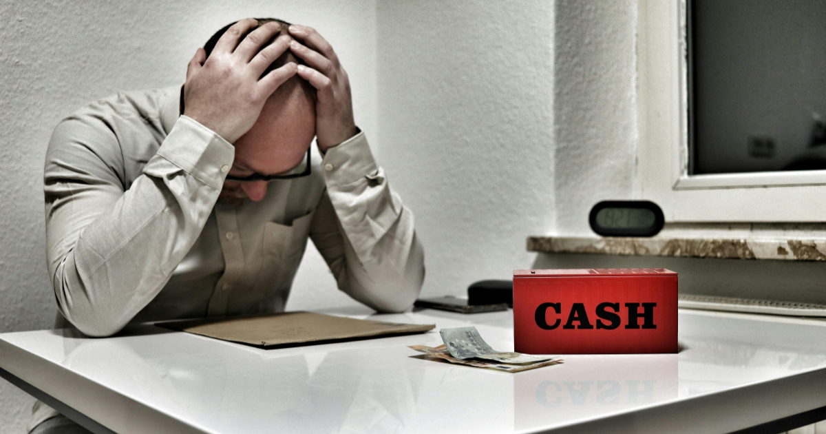 Cómo proteger tu dinero ante una posible crisis económica en 2026
