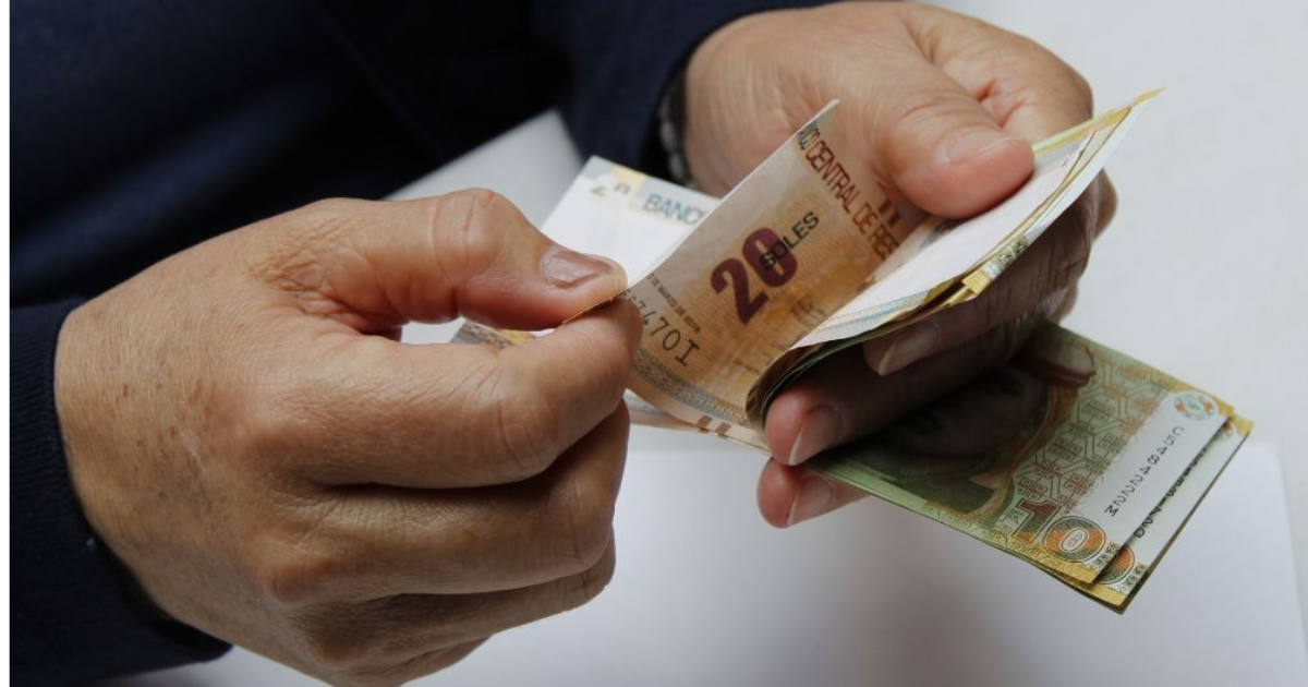 Cómo empezar a invertir con poco dinero en Perú